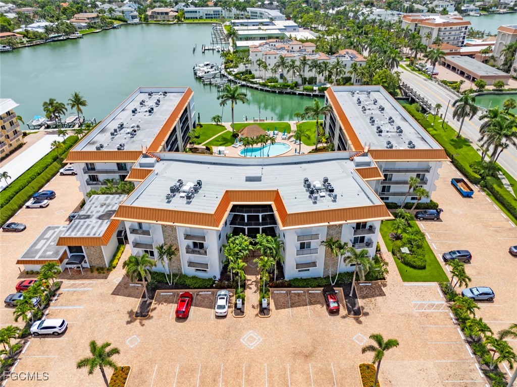 2900 Gulf Shore Boulevard N #111 Naples FL 34103 2025020397 image36