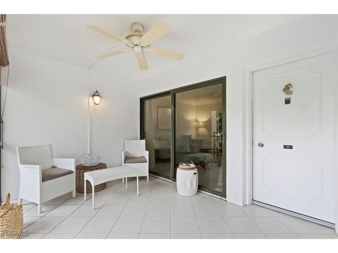 2900 Gulf Shore Boulevard N #111 Naples FL 34103 2025020397 image7