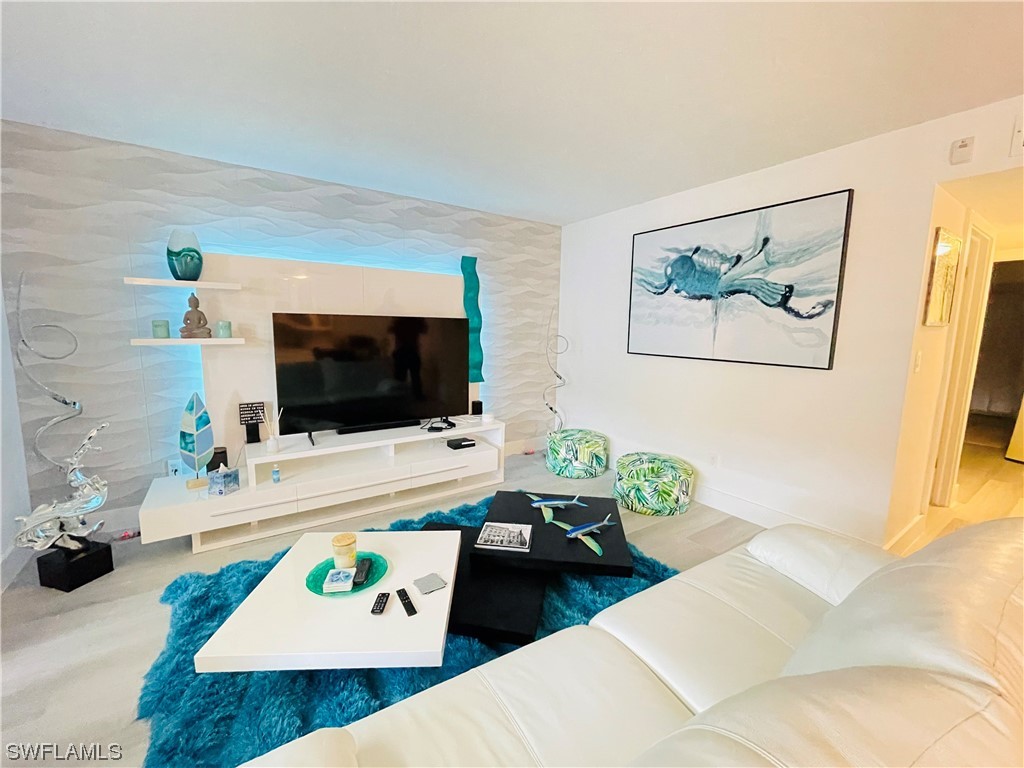 2900 Gulf Shore Boulevard N #205 Naples FL 34103 224006245 image1