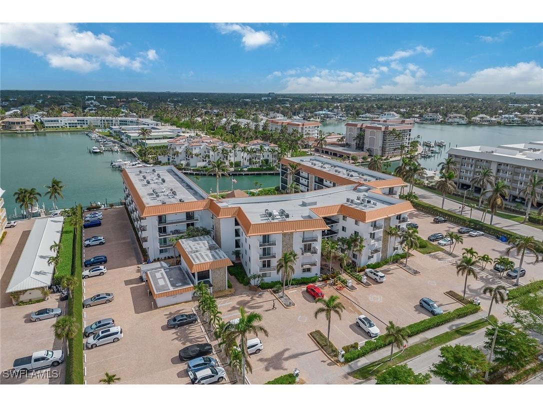 2900 Gulf Shore Boulevard N #310 Naples FL 34103 225060284 image21