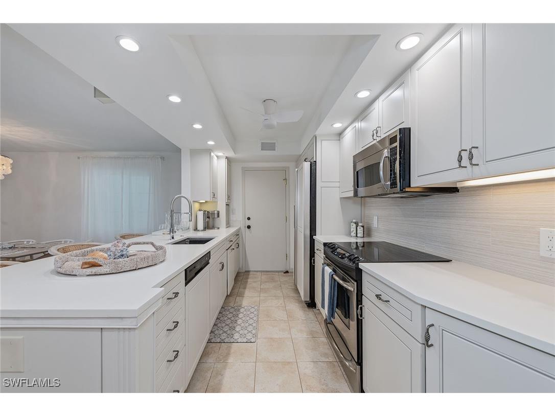 2900 Gulf Shore Boulevard N #310 Naples FL 34103 225060284 image6