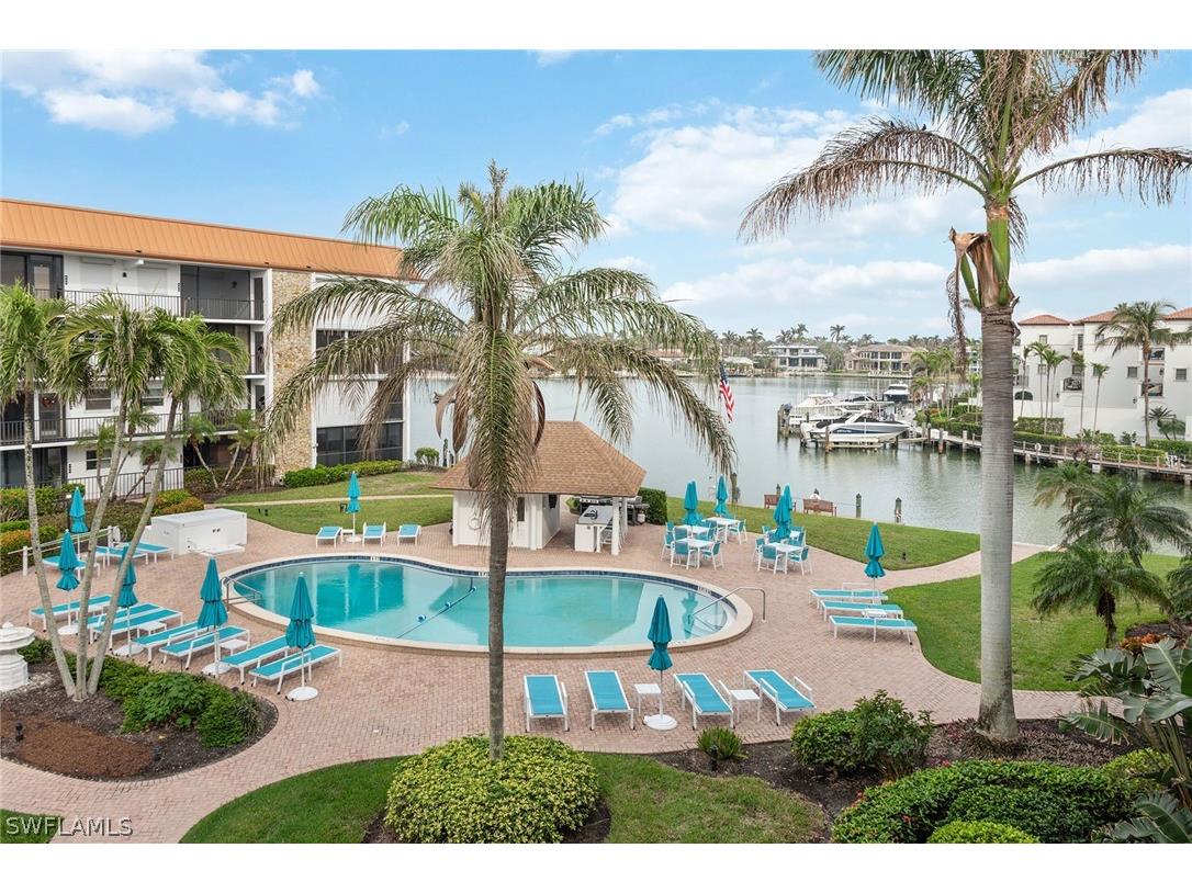 2900 Gulf Shore Boulevard N #313 Naples FL 34103 223000746 image1