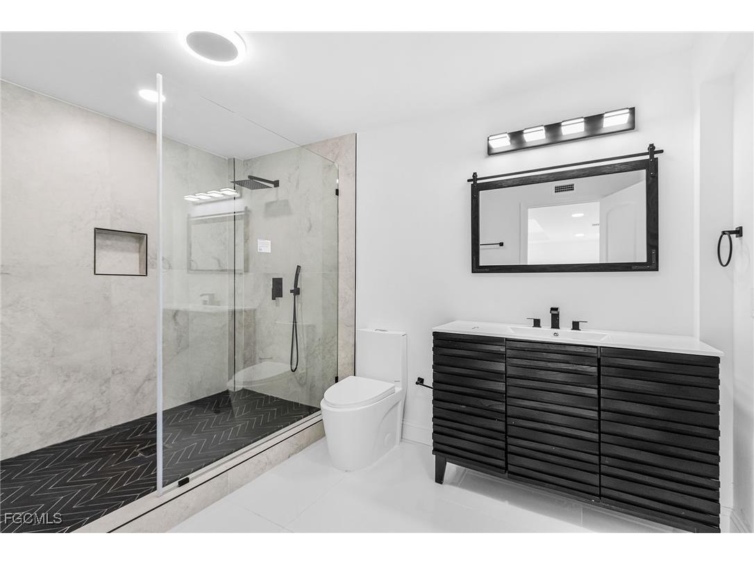 2901 10th Street SW Lehigh Acres FL 33976 2025007895 image5