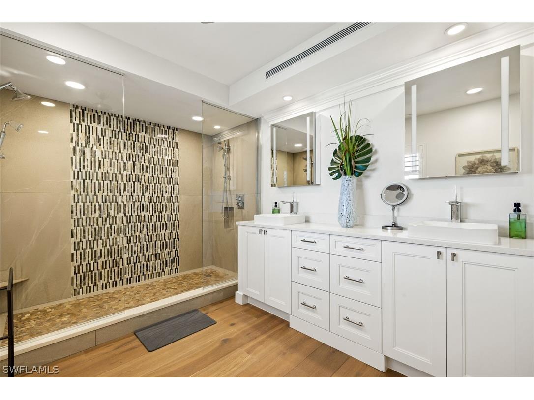 2901 Gulf Shore Boulevard N #803S Naples FL 34103 226009901 image8