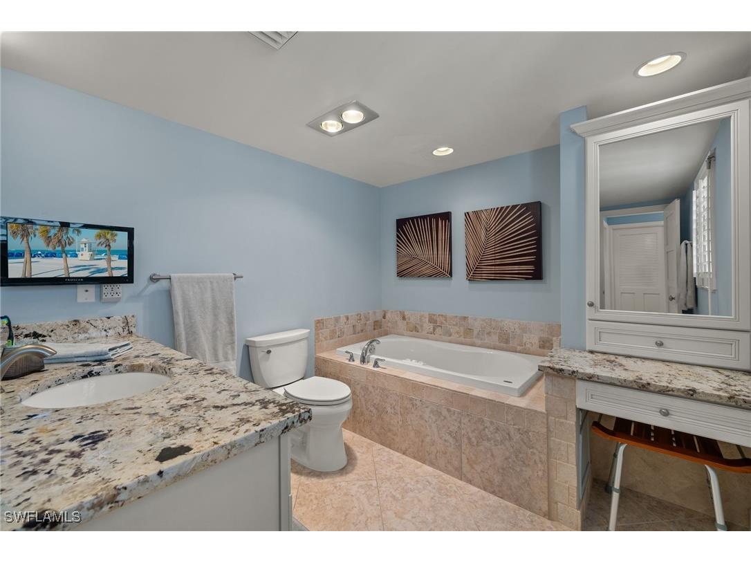 2901 Gulf Shore Boulevard N #701S Naples FL 34103 225083045 image16