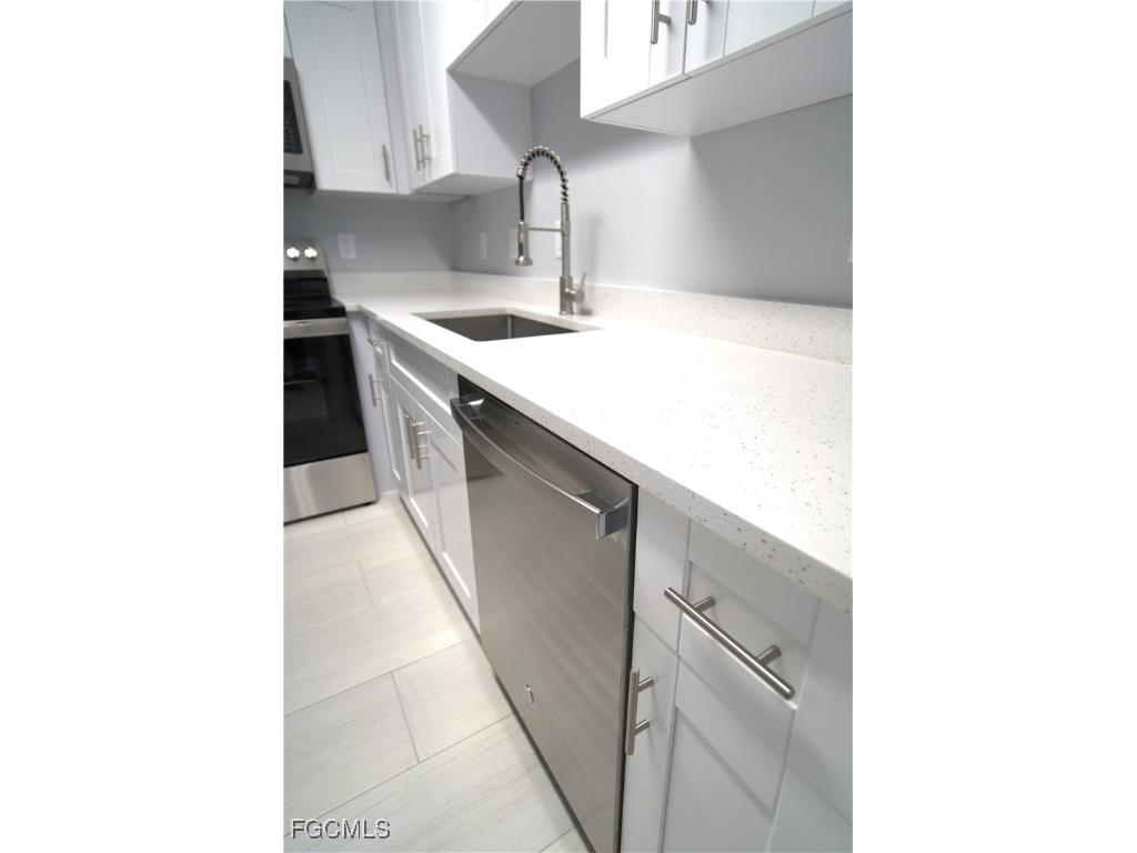 2901 Hightower Avenue S Lehigh Acres FL 33973 2025025659 image3