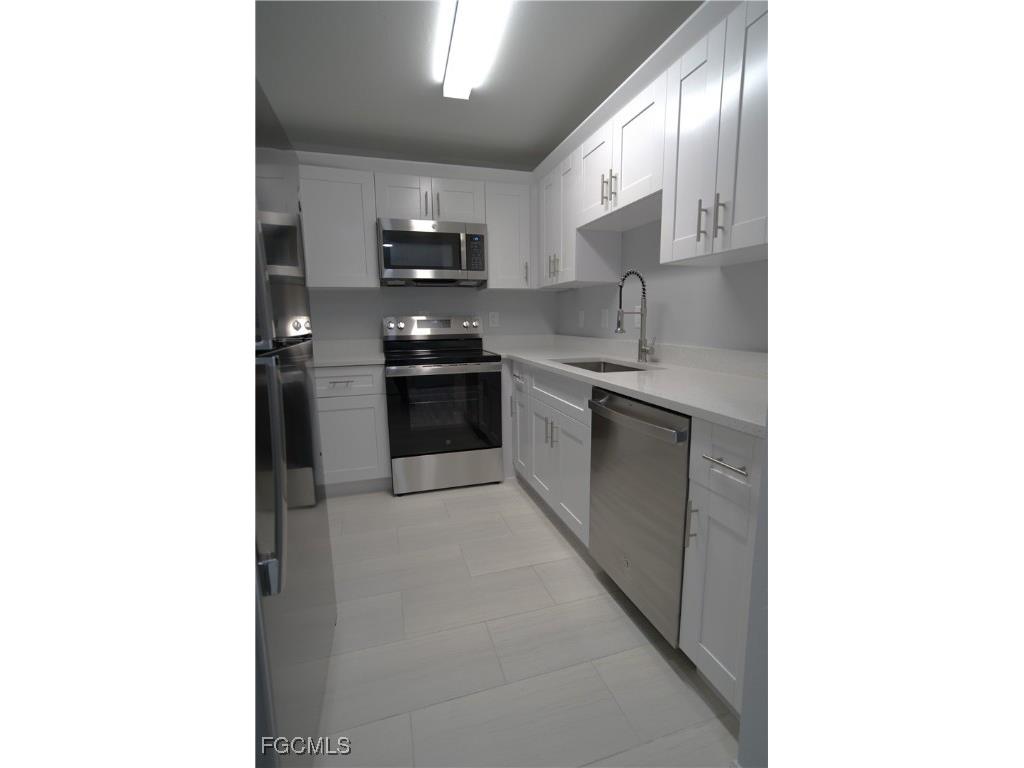 2901 Hightower Avenue S Lehigh Acres FL 33973 2025025659 image6