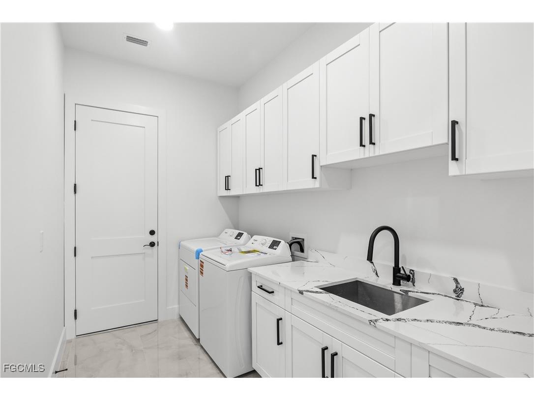 2902 42nd Street W Lehigh Acres FL 33971 2026003659 image32