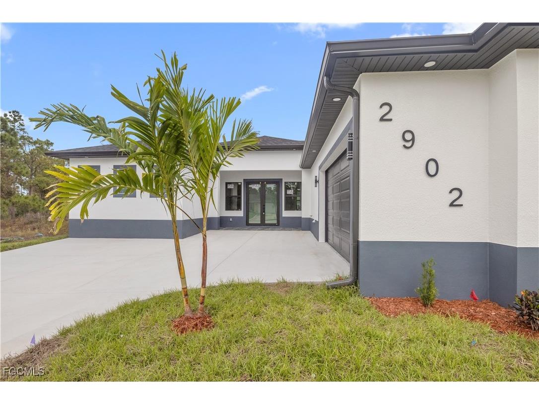 2902 42nd Street W Lehigh Acres FL 33971 2026003659 image4