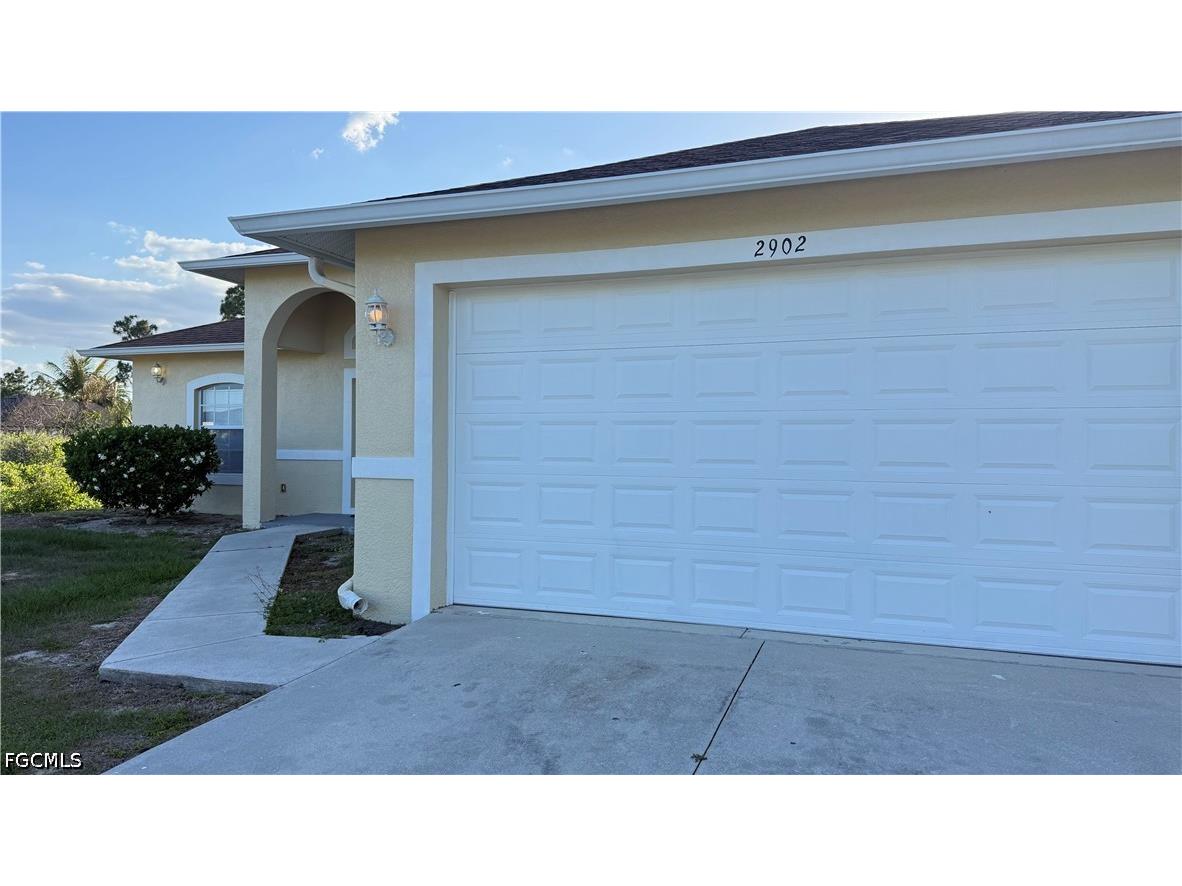 2902 Colin Avenue S Lehigh Acres FL 33976 2026009423 image3