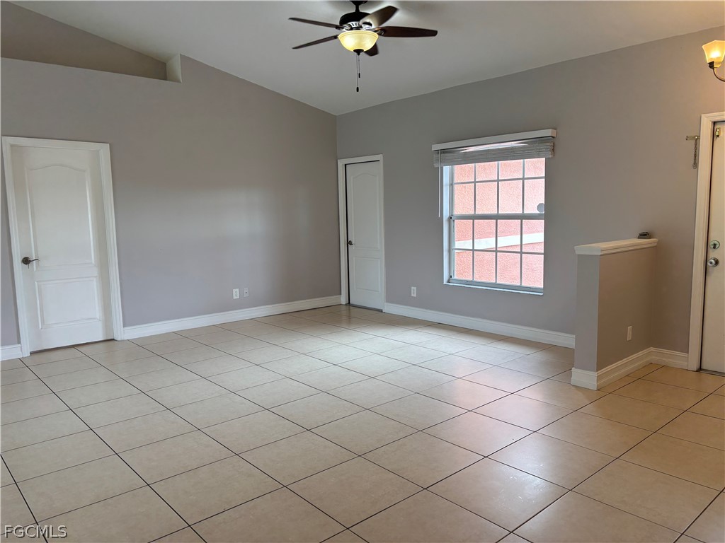 2902 Colin Avenue S Lehigh Acres FL 33976 2026009423 image5