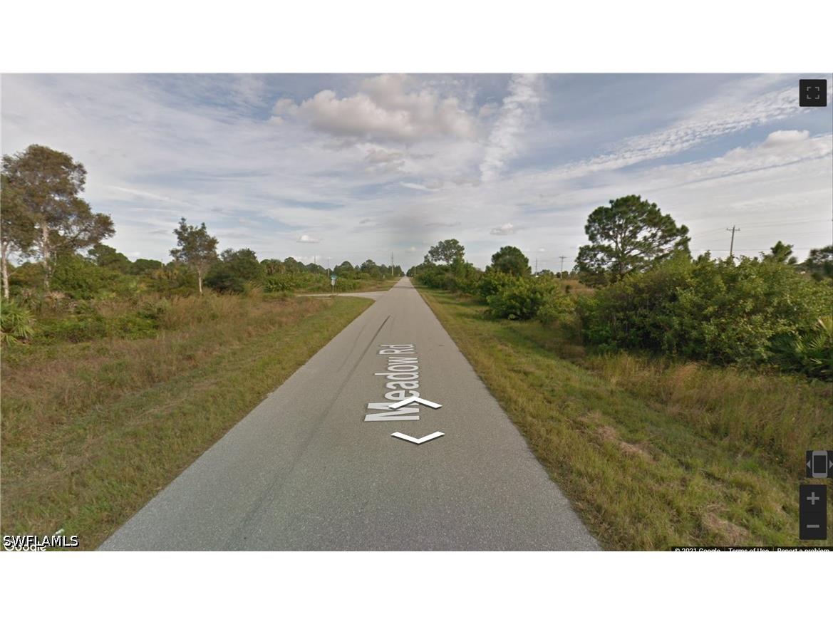2902 Meadow Road Lehigh Acres FL 33974 226016174 image1