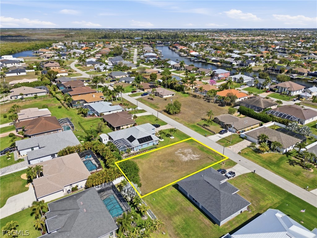 2902 SW 29th Place Cape Coral FL 33914 2025021044 image3