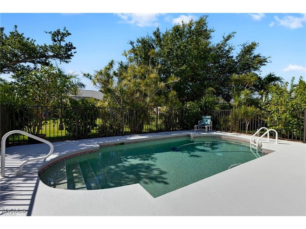 2902 Surfside Boulevard Cape Coral FL 33914 2025018416 image27
