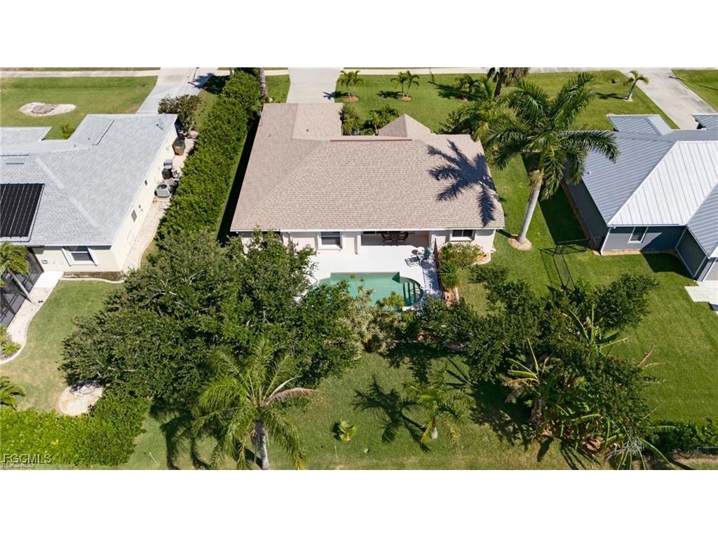 2902 Surfside Boulevard Cape Coral FL 33914 2025018416 image6