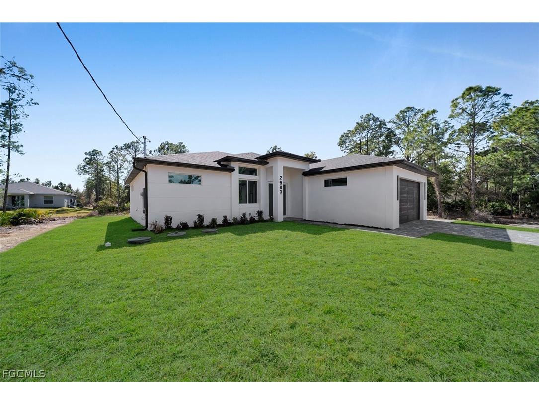 2903 49th Street W Lehigh Acres FL 33971 2026008598 image2