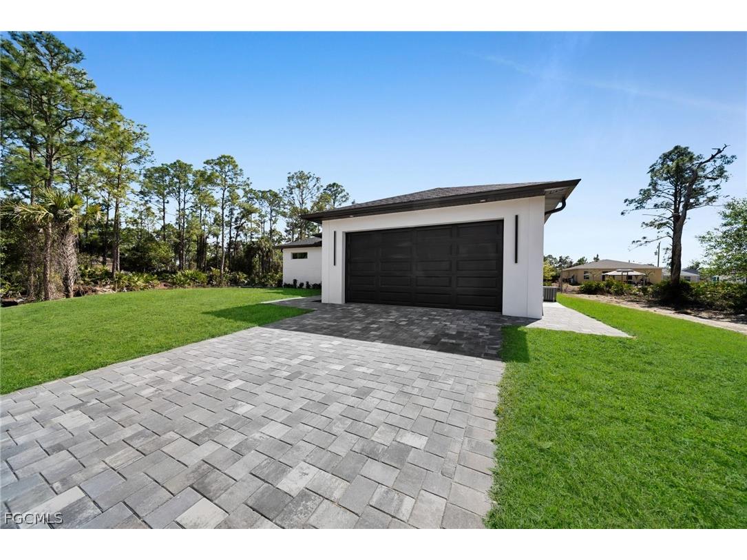 2903 49th Street W Lehigh Acres FL 33971 2026008598 image3