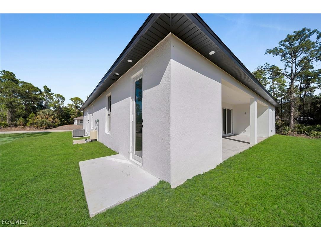 2903 49th Street W Lehigh Acres FL 33971 2026008598 image31
