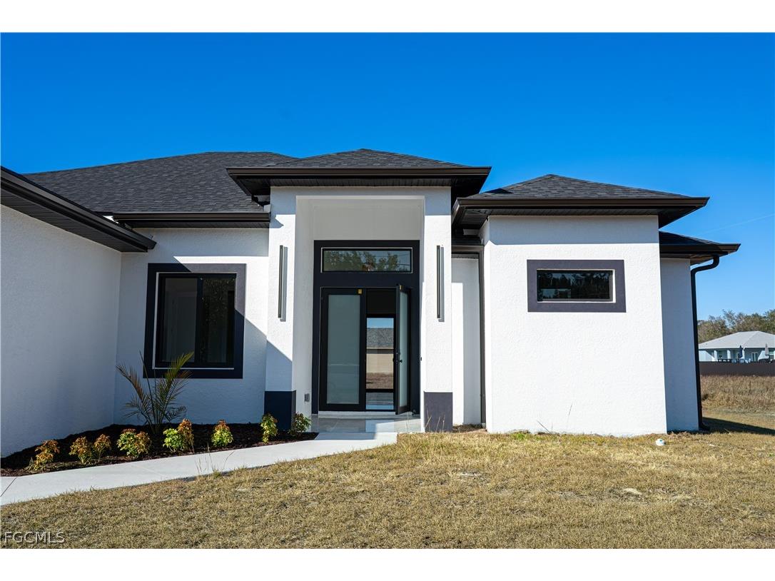 2903 E 17th Street Lehigh Acres FL 33972 2026006265 image1