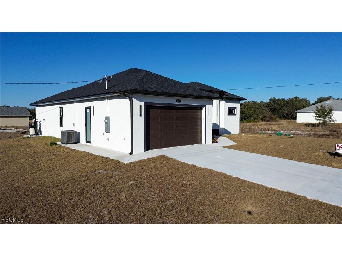 2903 E 17th Street Lehigh Acres FL 33972 2026006265 image3