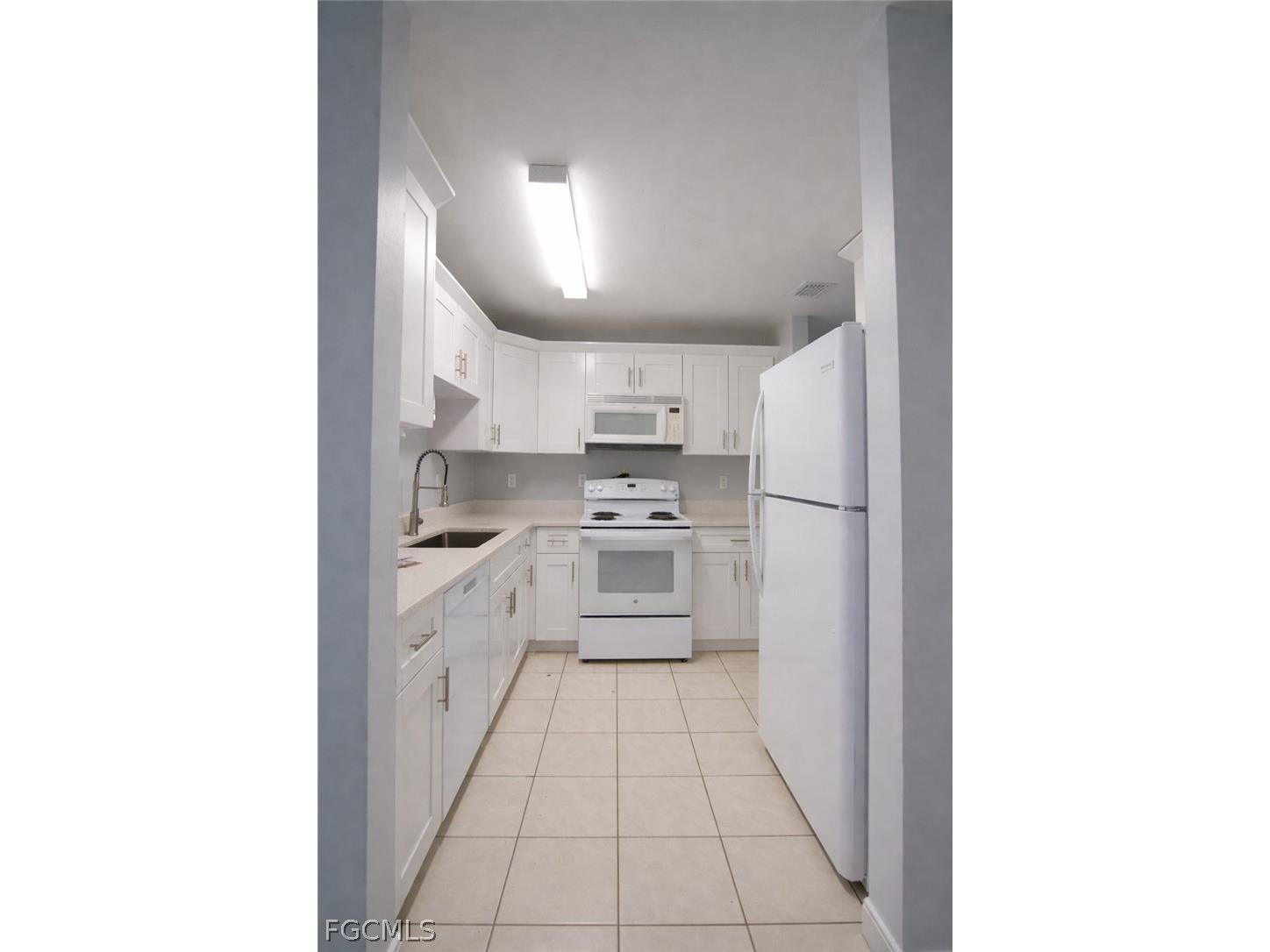 2903 Hightower Avenue S Lehigh Acres FL 33973 2026013429 image6