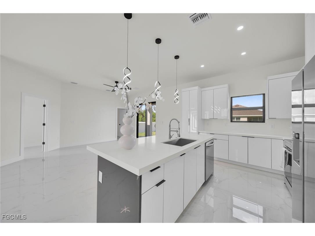 2903 NW 3rd Street Cape Coral FL 33993 2025016226 image14