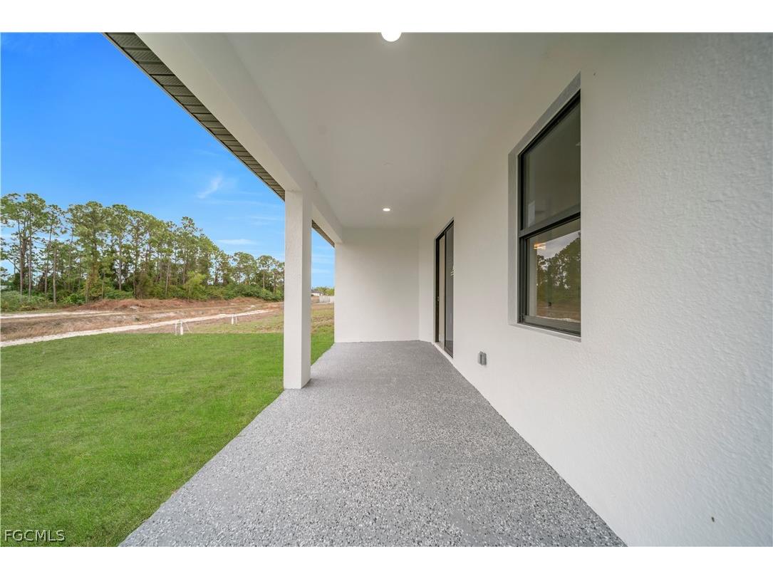 2903 Villa Avenue S Lehigh Acres FL 33976 2026006847 image15
