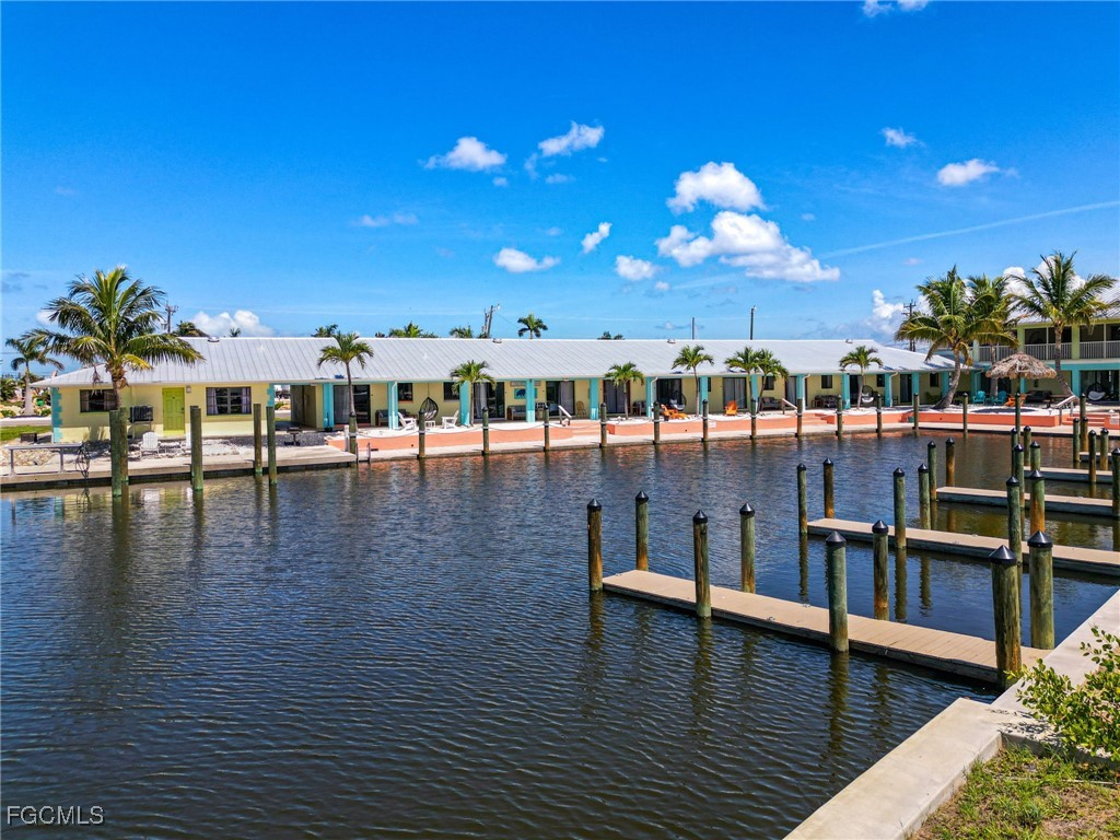 2904-2938 Sanibel Boulevard #1-20 Saint James City FL 33956 2025011075 image1