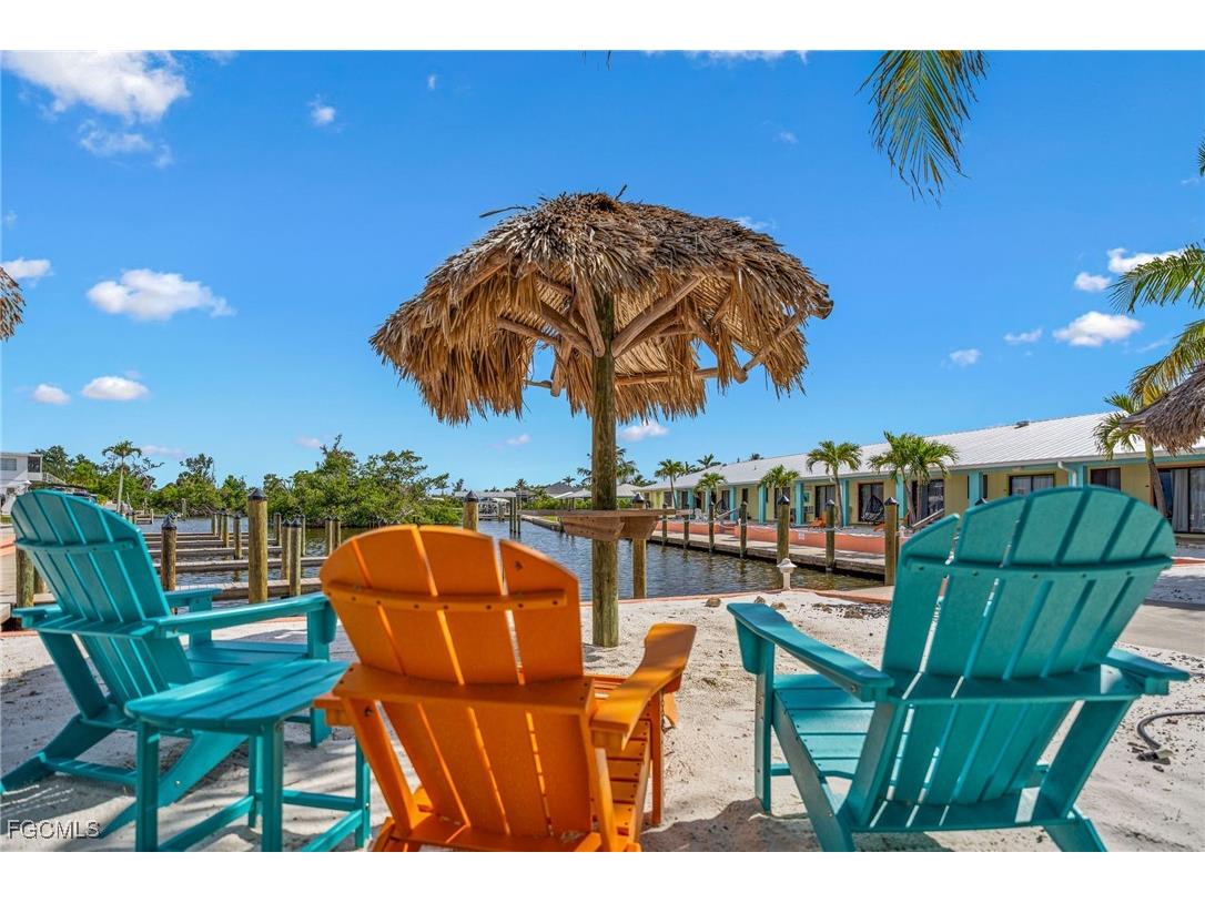 2904-2938 Sanibel Boulevard #1-20 Saint James City FL 33956 2025011075 image11