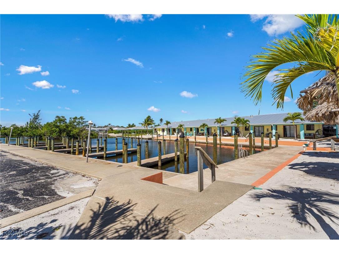 2904-2938 Sanibel Boulevard #1-20 Saint James City FL 33956 2025011075 image23