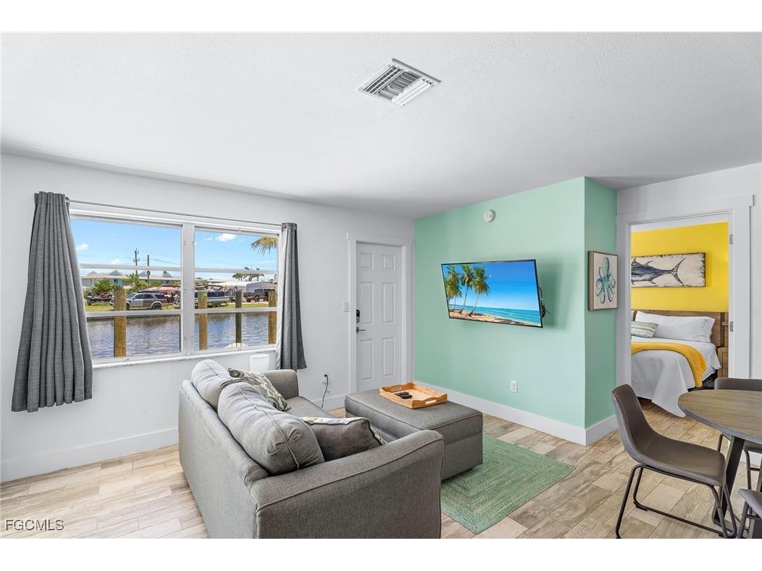 2904-2938 Sanibel Boulevard #1-20 Saint James City FL 33956 2025011075 image30