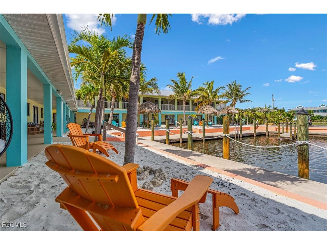 2904-2938 Sanibel Boulevard #1-20 Saint James City FL 33956 2025011075 image38