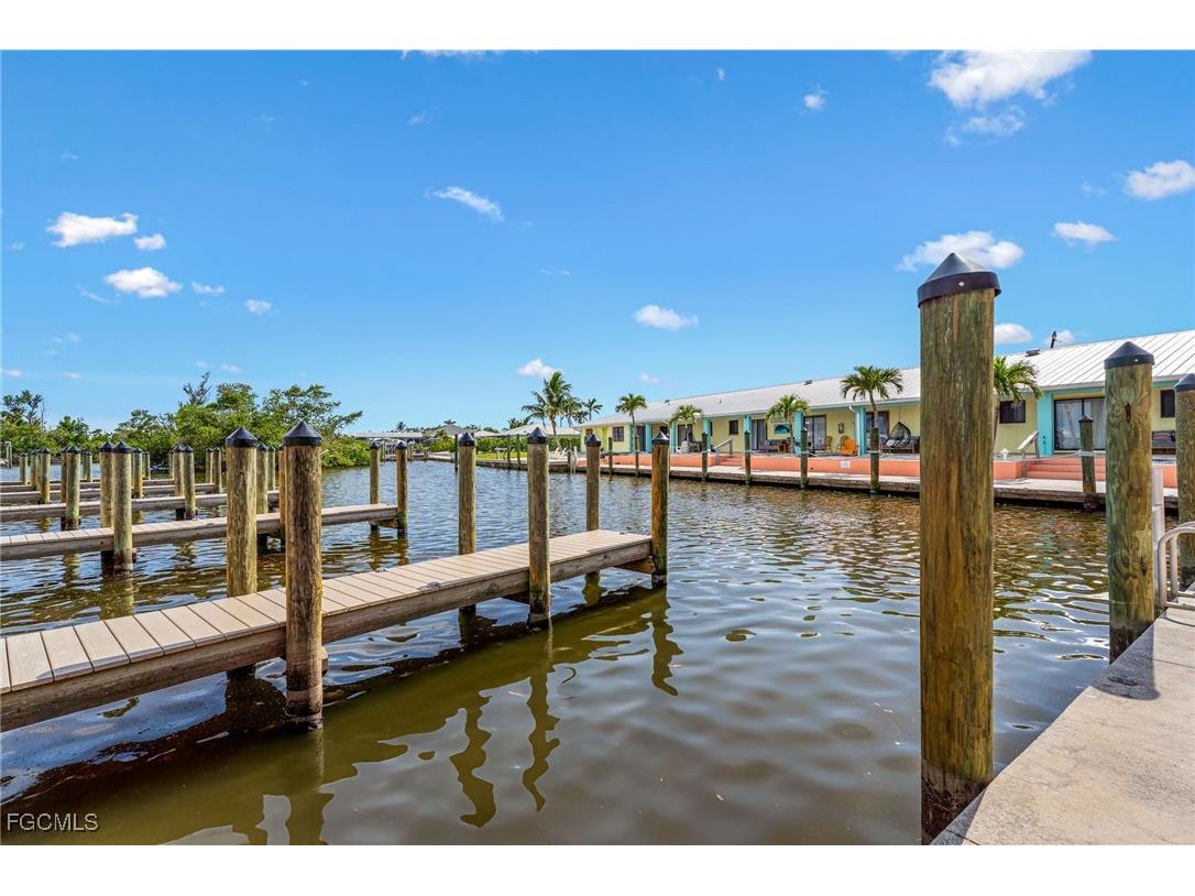 2904-2938 Sanibel Boulevard #1-20 Saint James City FL 33956 2025011075 image46