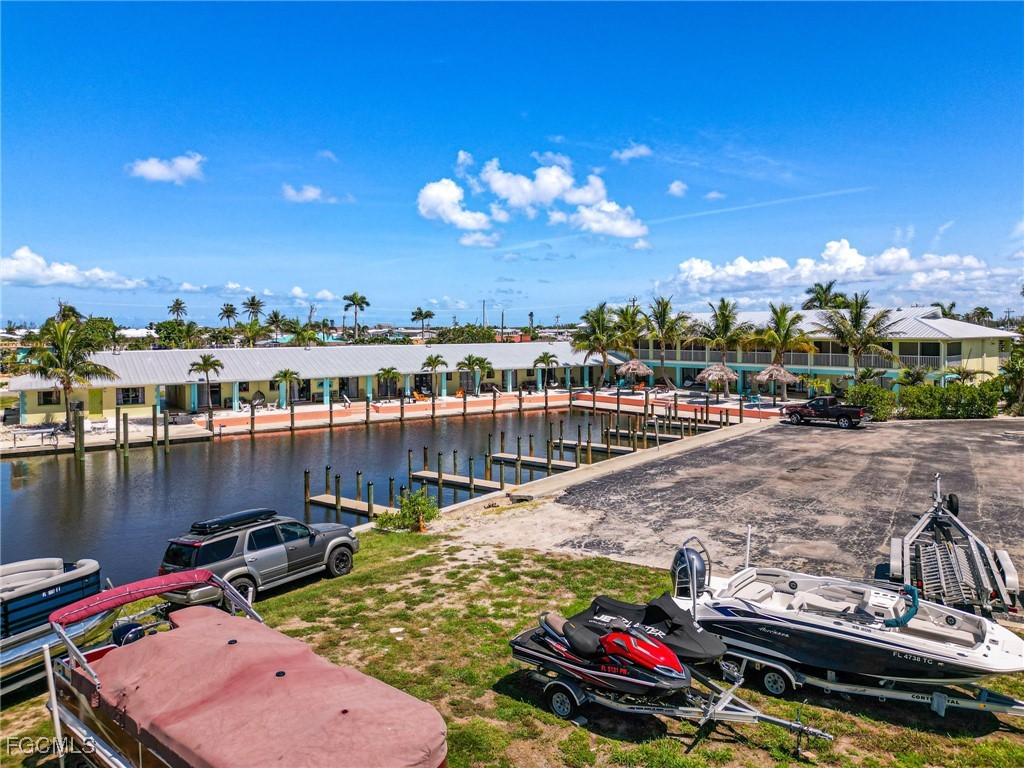 2904-2938 Sanibel Boulevard #1-20 Saint James City FL 33956 2025011075 image6