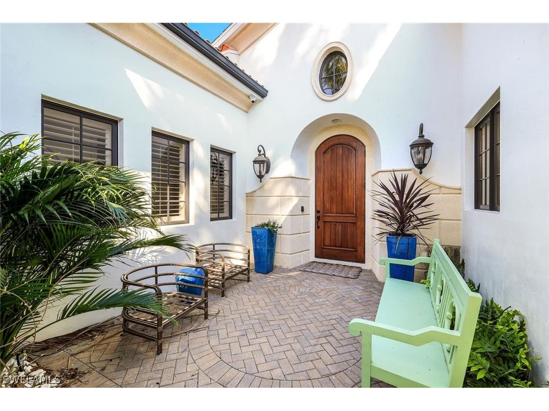 2904 Tiburon Boulevard E Naples FL 34109 226006372 image4