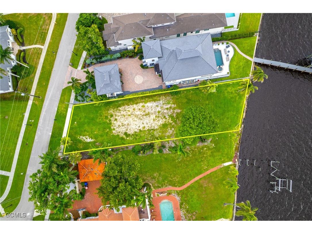 2904 Valencia Way Fort Myers FL 33901 2025004009 image4