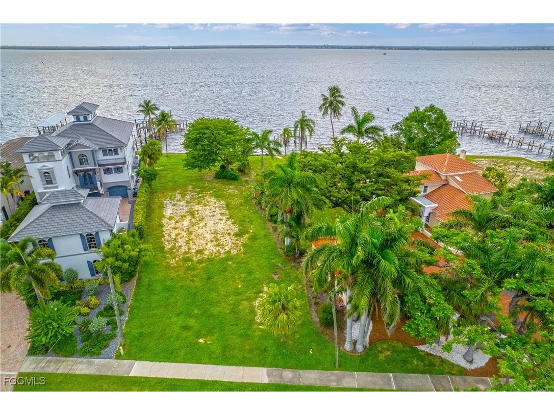 2904 Valencia Way Fort Myers FL 33901 2025004009 image7