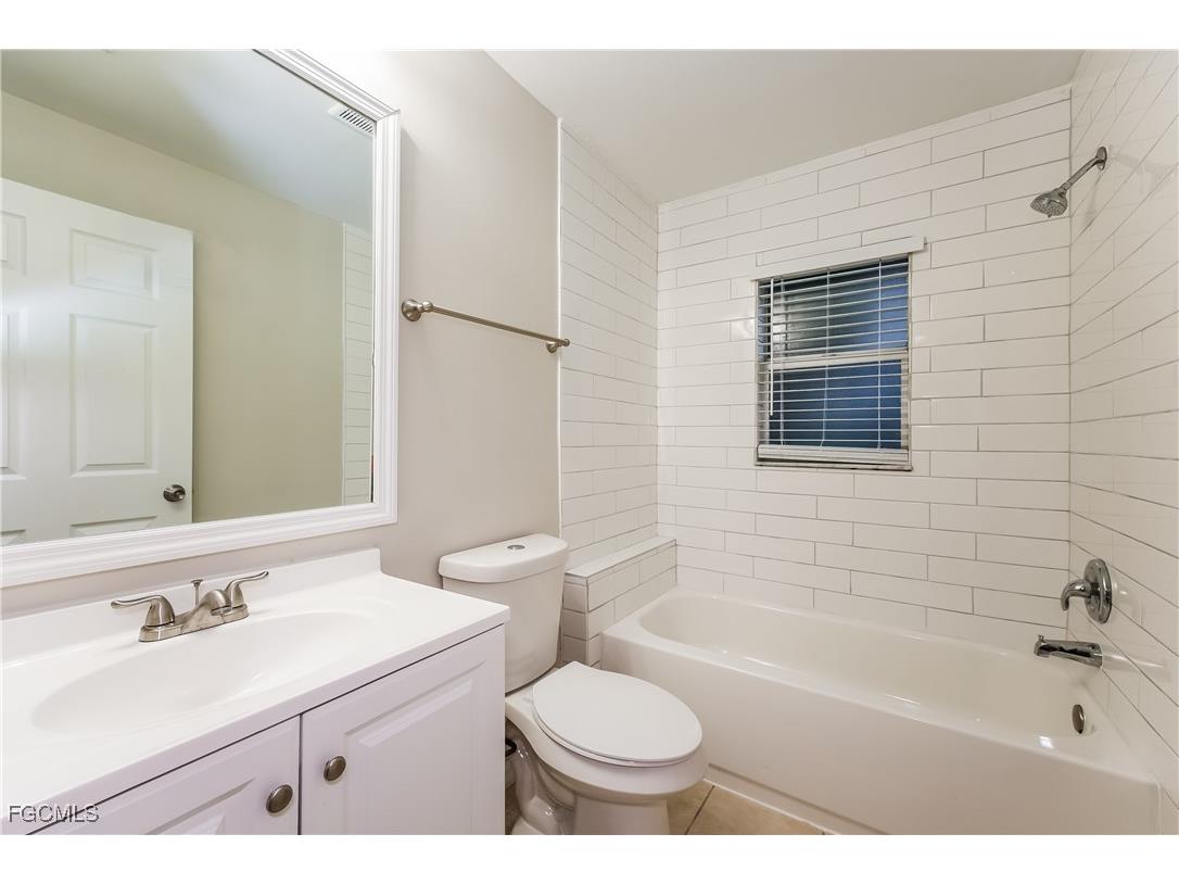 2904 Wanda Avenue S Lehigh Acres FL 33976 2026002725 image3