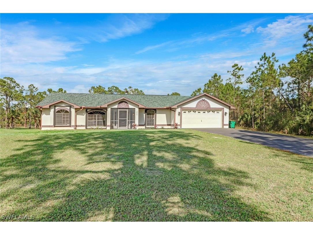 2905 10th Avenue SE Naples FL 34117 223000997 image1