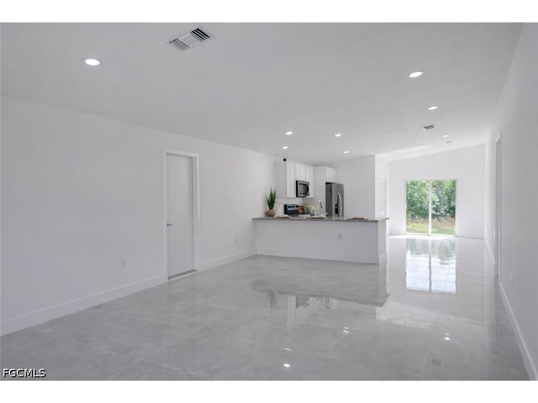 2905 26th Street W Lehigh Acres FL 33971 2026013966 image3