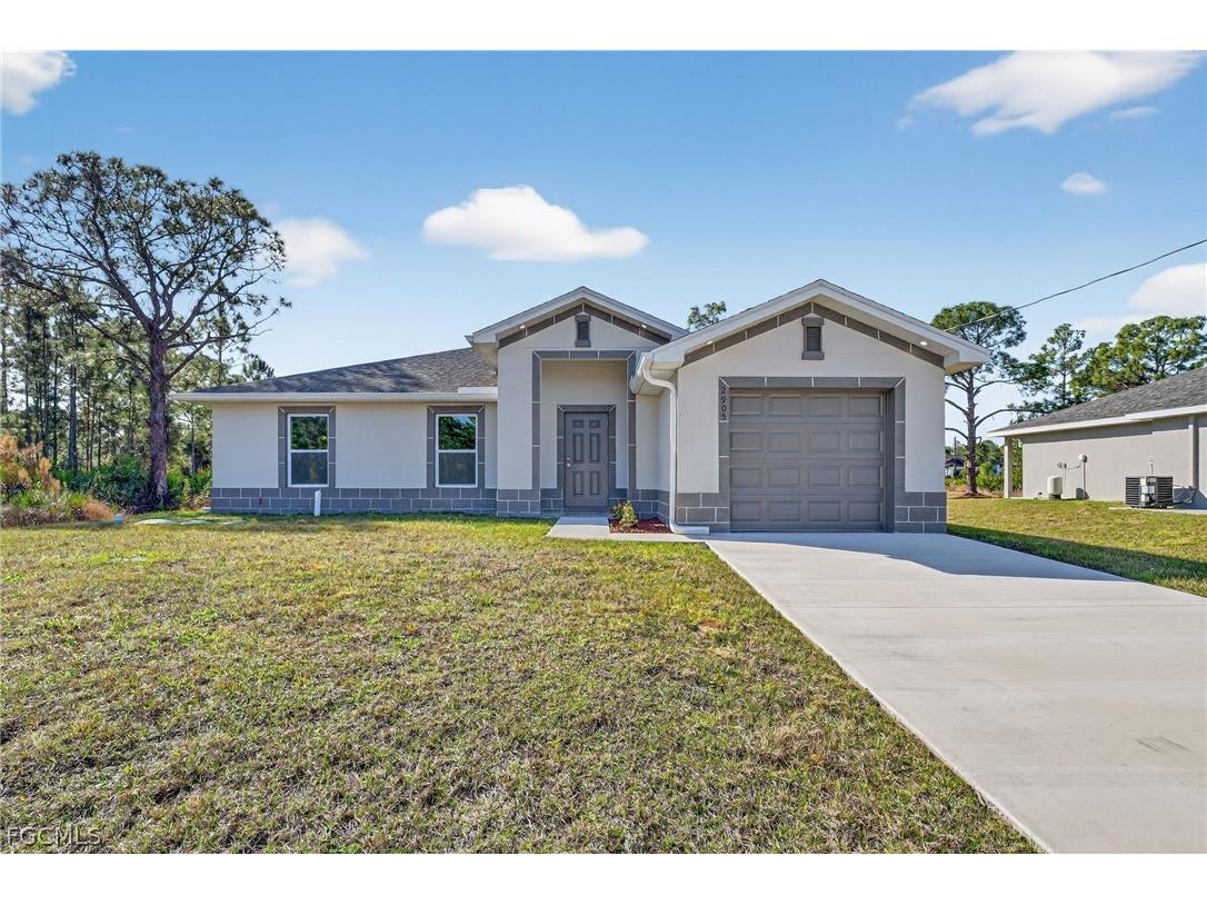 2905 38th Street W Lehigh Acres FL 33971 2025013609 image1