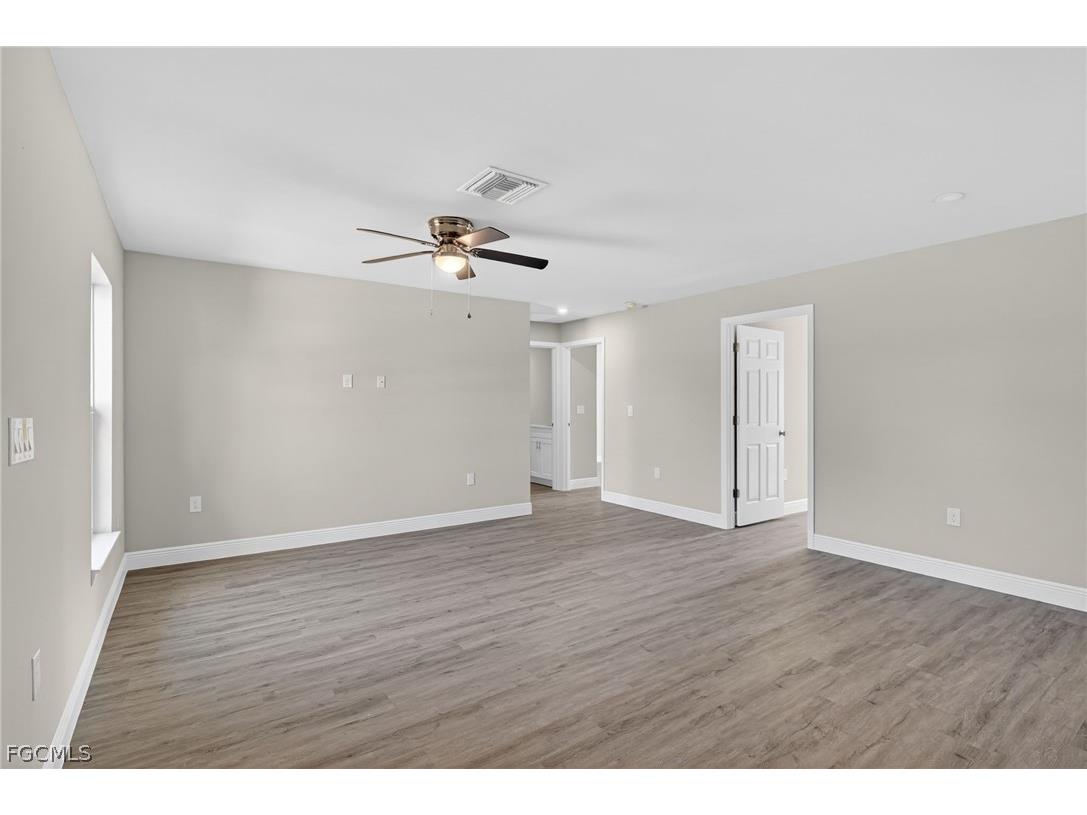 2905 38th Street W Lehigh Acres FL 33971 2025013609 image4