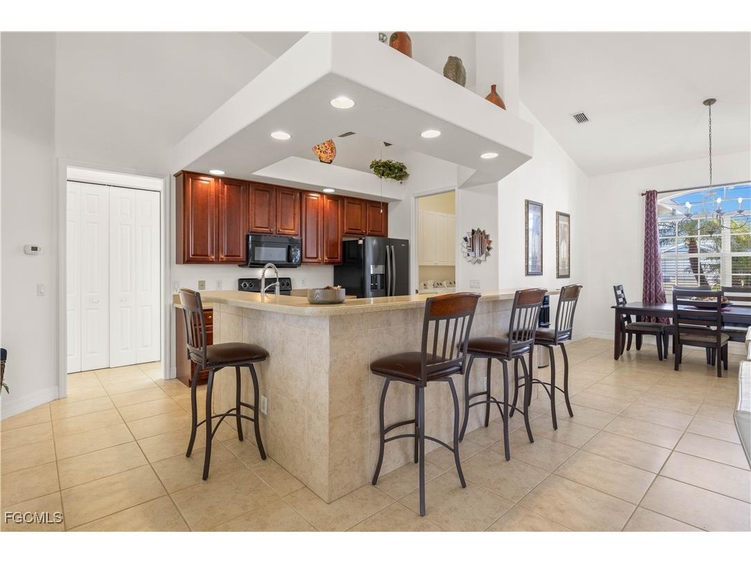 2905 NW 22nd Place Cape Coral FL 33993 2025025206 image12