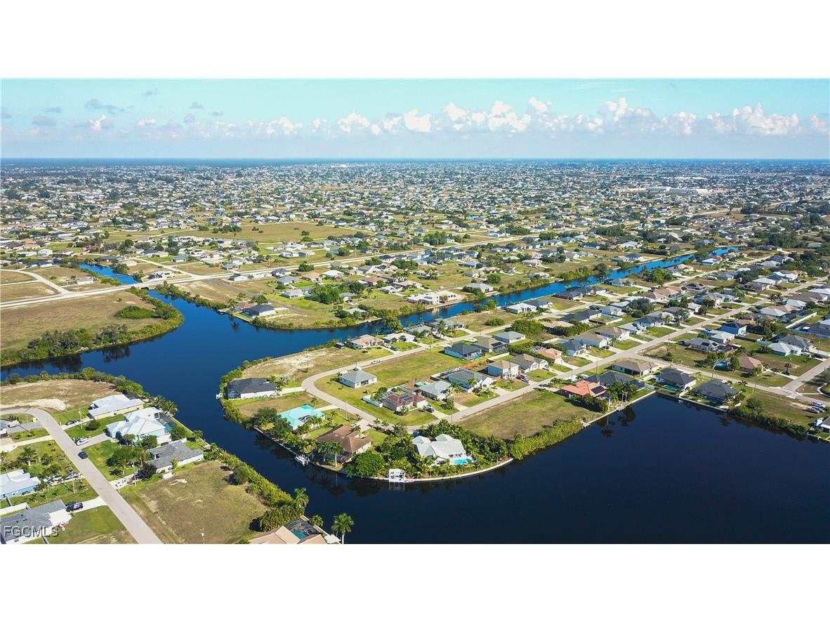 2905 SW 2nd Terrace Cape Coral FL 33991 2025025513 image15