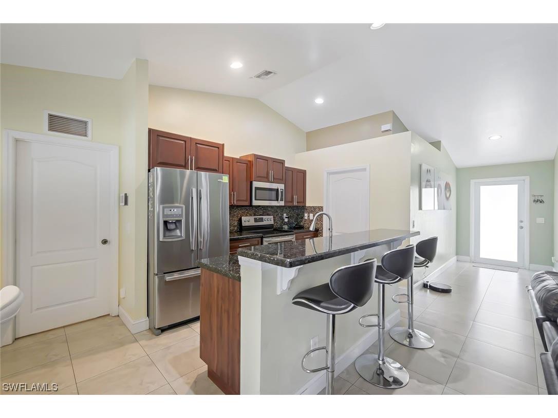 2906 15th Street SW Lehigh Acres FL 33976 223035790 image1