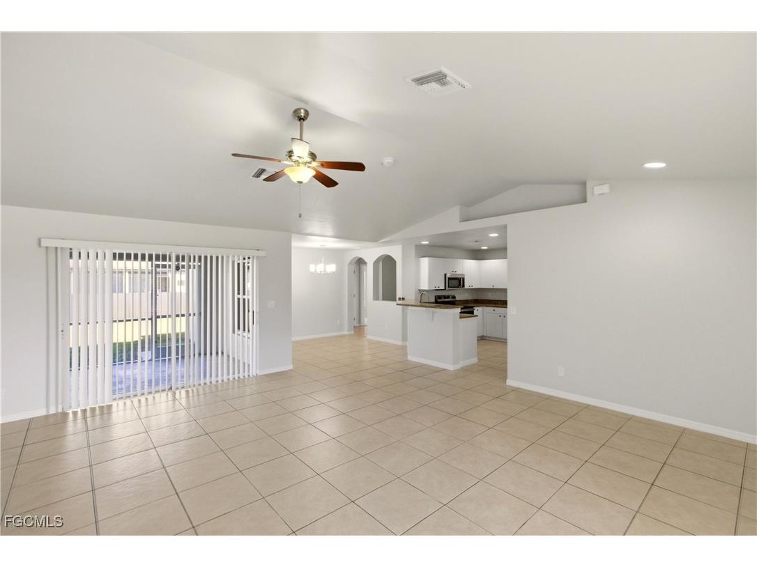 2906 26th Street SW Lehigh Acres FL 33976 2025022022 image5