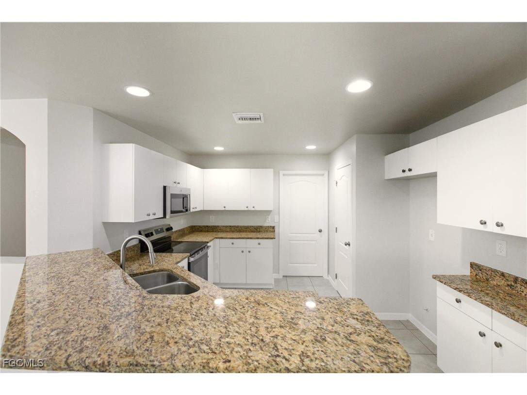 2906 26th Street SW Lehigh Acres FL 33976 2025022022 image6