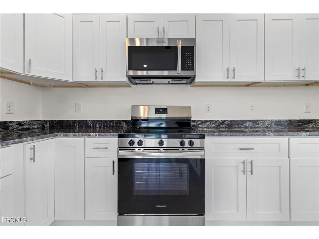 2906 50th Street W Lehigh Acres FL 33971 2025017410 image3