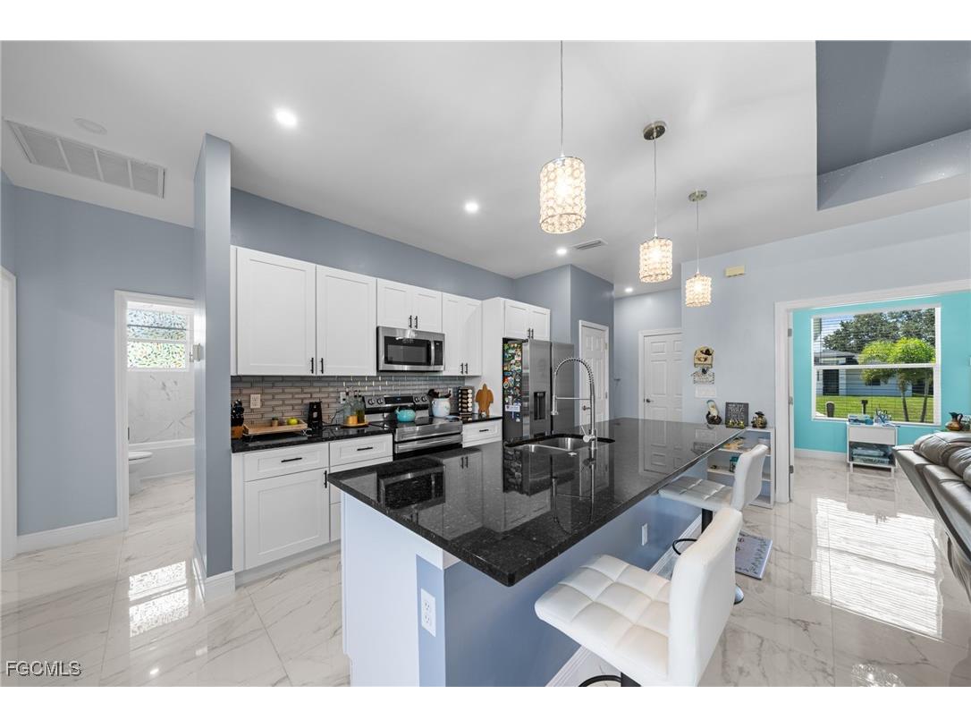 2906 9th Street SW Lehigh Acres FL 33976 2025005922 image8