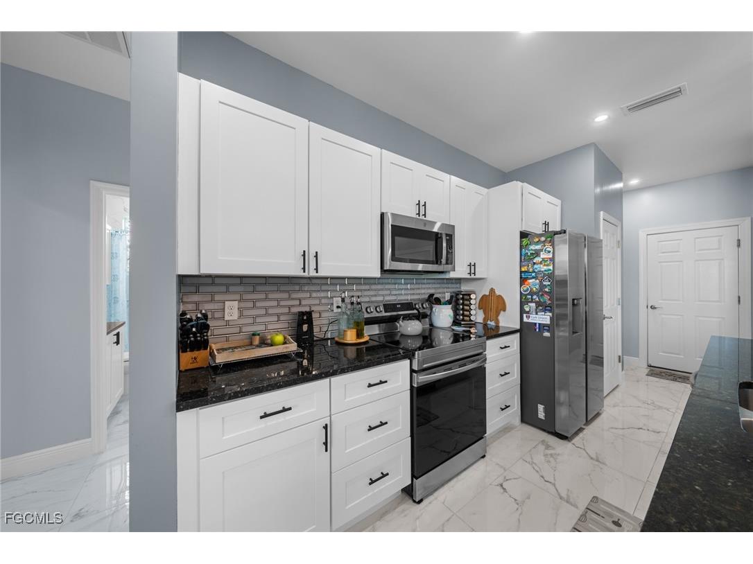 2906 9th Street SW Lehigh Acres FL 33976 2025005922 image9